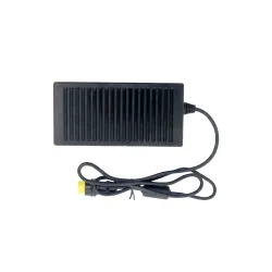 Thuraya IP Commander DC power cable